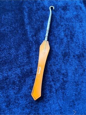Vintage Button Bakelite Handle Butterscotch Hook